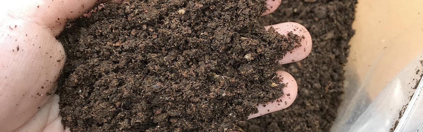 Tierra De Hoja Premium Sustrato 4 Sacos X 40 Litros
