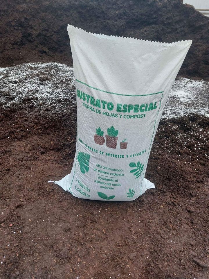 Tierra De Hoja Premium Sustrato 25 Sacos X 40 Litros